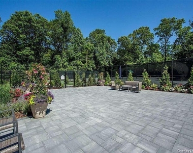 144 Dove Hill Drive - Photo Thumbnail 5