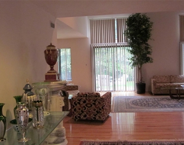 144 Dove Hill Drive - Photo Thumbnail 15