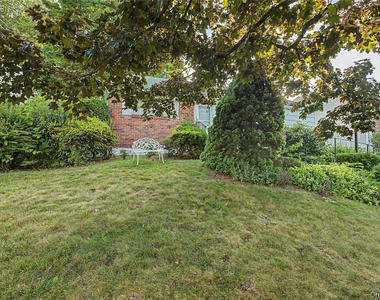 6 Westwind Road - Photo Thumbnail 1