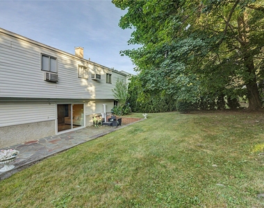 6 Westwind Road - Photo Thumbnail 16