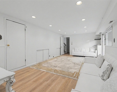 6 Westwind Road - Photo Thumbnail 11