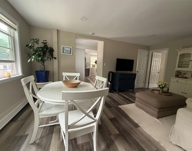 37 Edgemont Road - Photo Thumbnail 5