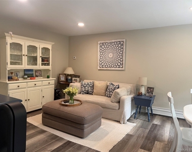37 Edgemont Road - Photo Thumbnail 6