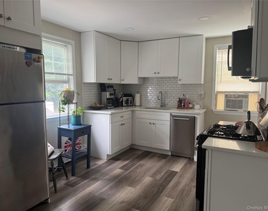 37 Edgemont Road - Photo Thumbnail 2