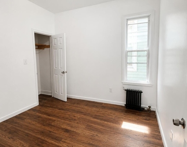 407 Victory Avenue - Photo Thumbnail 12