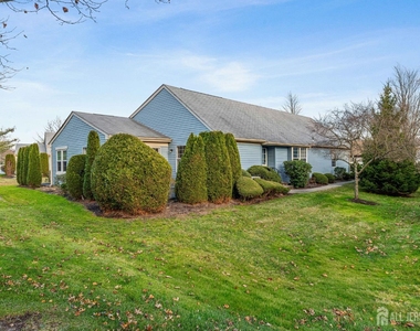 29 Hillsborough Road - Photo Thumbnail 16