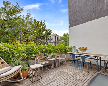 44 Sharon Street - Photo Thumbnail 11