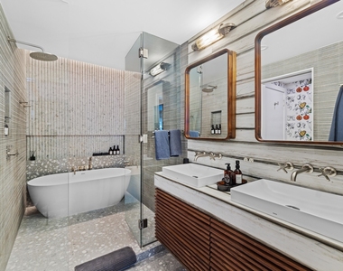 44 Sharon Street - Photo Thumbnail 19