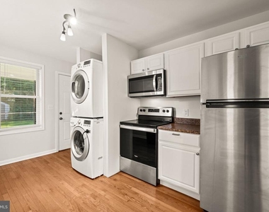 220 E 2nd Avenue - Photo Thumbnail 18