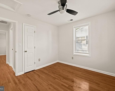 220 E 2nd Avenue - Photo Thumbnail 29