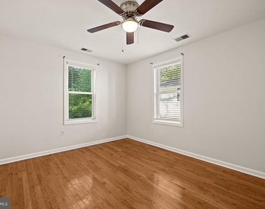 220 E 2nd Avenue - Photo Thumbnail 25