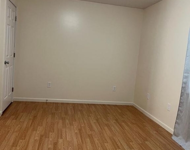 23 Shumack Court - Photo Thumbnail 24