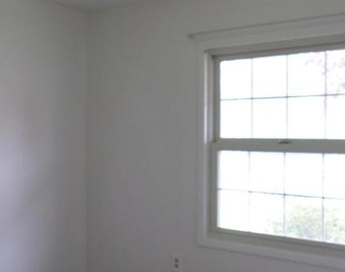 16 Alma Lane - Photo Thumbnail 8