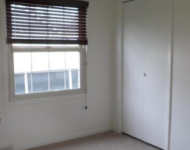 16 Alma Lane - Photo Thumbnail 11