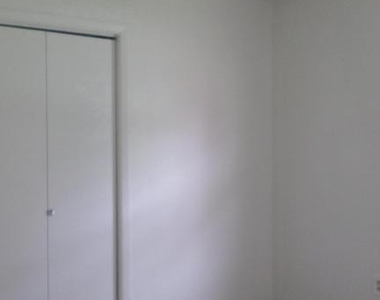 16 Alma Lane - Photo Thumbnail 9
