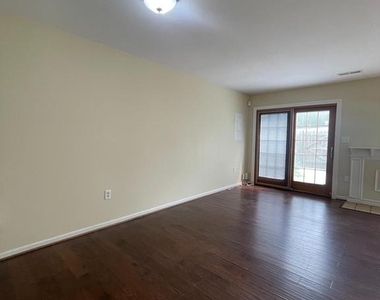 405 Windsor Ridge Court - Photo Thumbnail 8