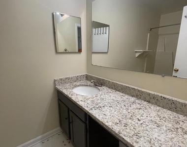 405 Windsor Ridge Court - Photo Thumbnail 13