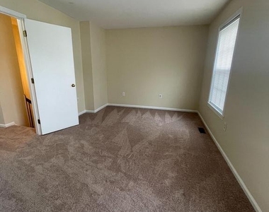 405 Windsor Ridge Court - Photo Thumbnail 21