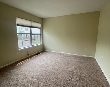 405 Windsor Ridge Court - Photo Thumbnail 16