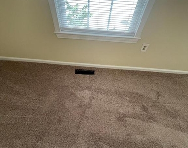 405 Windsor Ridge Court - Photo Thumbnail 23