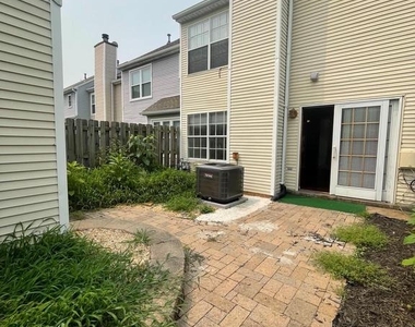 405 Windsor Ridge Court - Photo Thumbnail 24