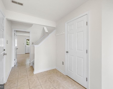 4701 Colonnade Way - Photo Thumbnail 23