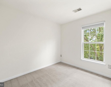 4701 Colonnade Way - Photo Thumbnail 21