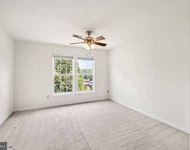 4701 Colonnade Way - Photo Thumbnail 13