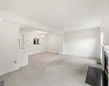 4701 Colonnade Way - Photo Thumbnail 7