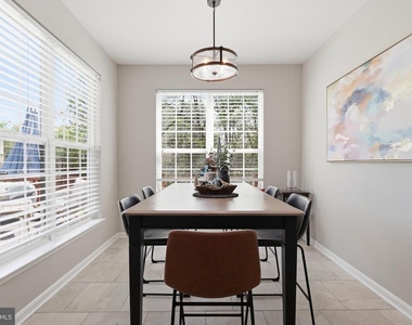 8110 Cerromar Way - Photo Thumbnail 9