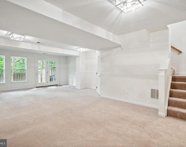 7057 Sauvage Lane - Photo Thumbnail 4