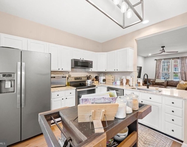 7005 Manahoac Place - Photo Thumbnail 2