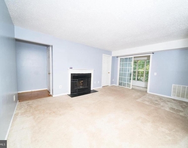9250 Niki Place - Photo Thumbnail 15