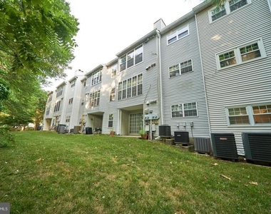 9250 Niki Place - Photo Thumbnail 30