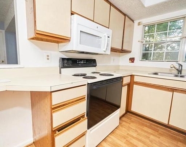9250 Niki Place - Photo Thumbnail 14