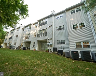 9250 Niki Place - Photo Thumbnail 29