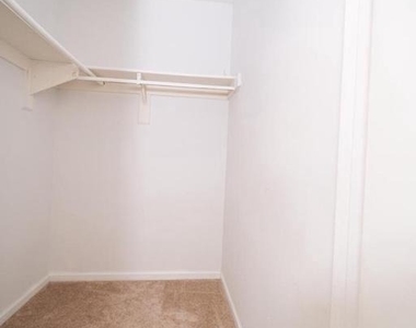 9250 Niki Place - Photo Thumbnail 20