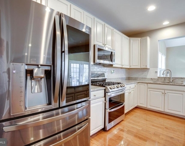 43023 Spyder Place - Photo Thumbnail 13