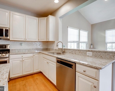 43023 Spyder Place - Photo Thumbnail 12