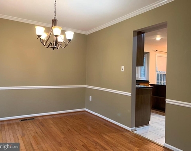 9603 Waterline Drive - Photo Thumbnail 18