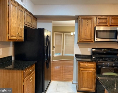 9603 Waterline Drive - Photo Thumbnail 8