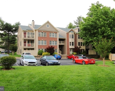 3801 Ridge Knoll Court - Photo Thumbnail 2