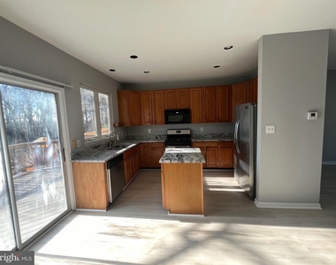 14861 Bolton Road - Photo Thumbnail 4