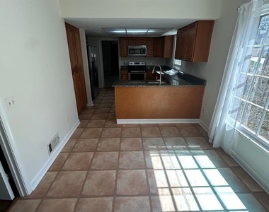 3816 Ridgelea Drive - Photo Thumbnail 10