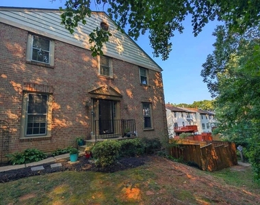 5612 Sutherland Court - Photo Thumbnail 1