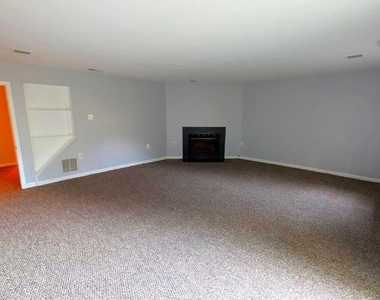 5612 Sutherland Court - Photo Thumbnail 34