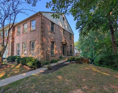5612 Sutherland Court - Photo Thumbnail 4