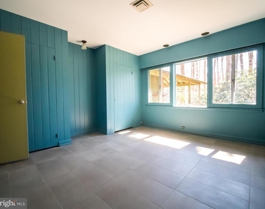 4313 Woodlark Drive - Photo Thumbnail 20