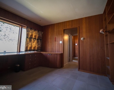 4313 Woodlark Drive - Photo Thumbnail 5