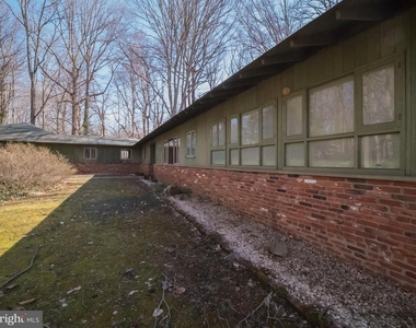 4313 Woodlark Drive - Photo Thumbnail 2